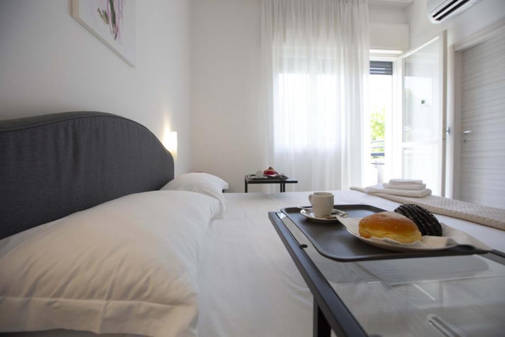 Hotel Elite Cervia Exteriör bild