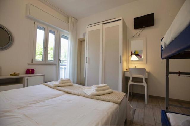 Hotel Elite Cervia Exteriör bild