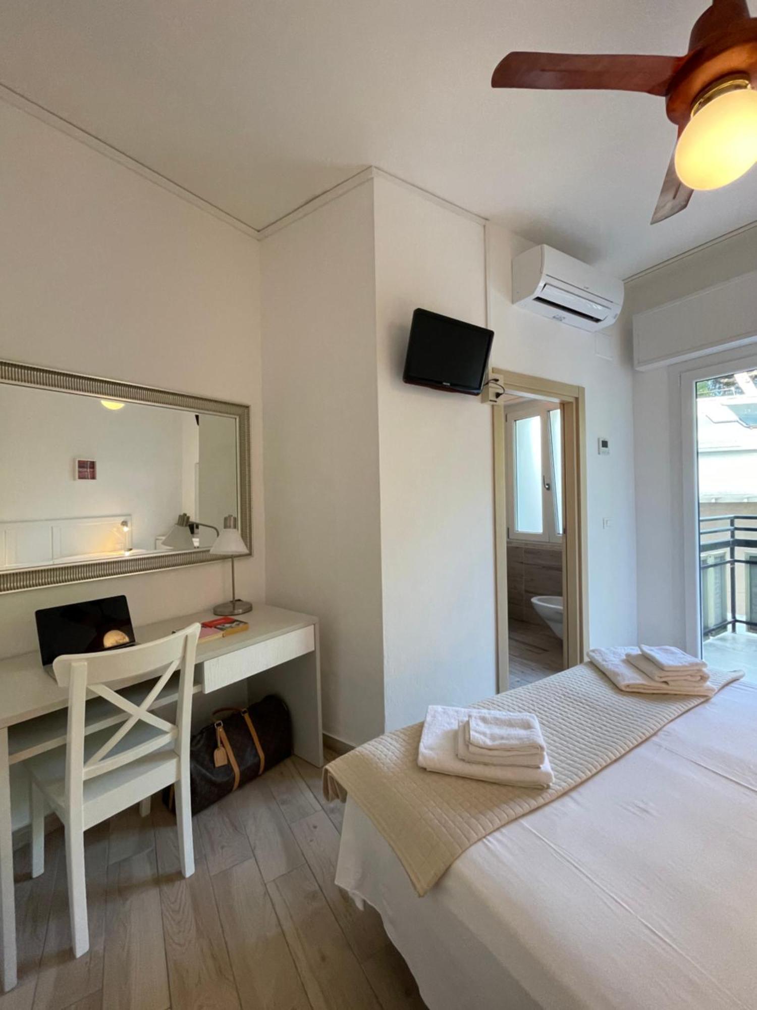 Hotel Elite Cervia Exteriör bild